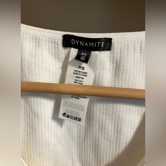 Dynamite Cropped Tank Top - Picture 2 of 3